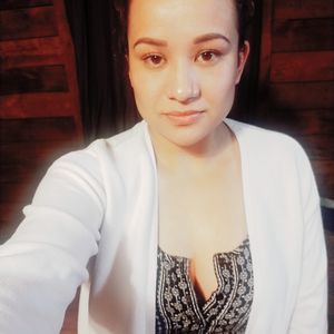 Meet your Posher, Mia